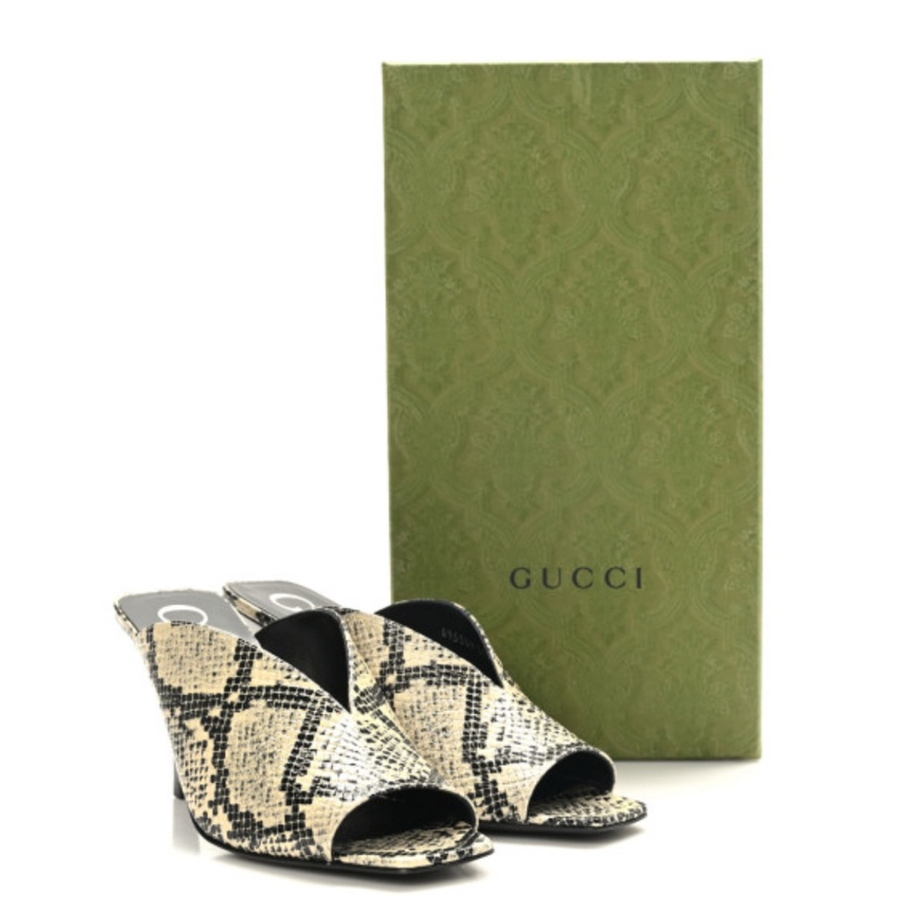GUCCI Woman Shoes Calfskin Python Print Square G Slide Sandals Beige Avana 35